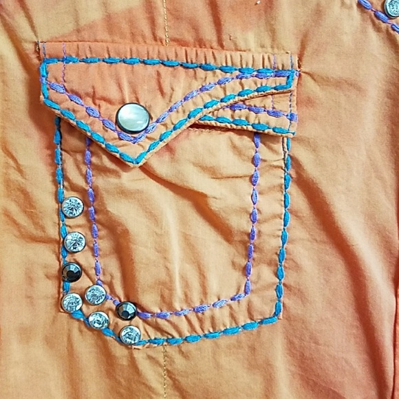 Long sleeve light weight button down from Buckle - Picture 5 of 8